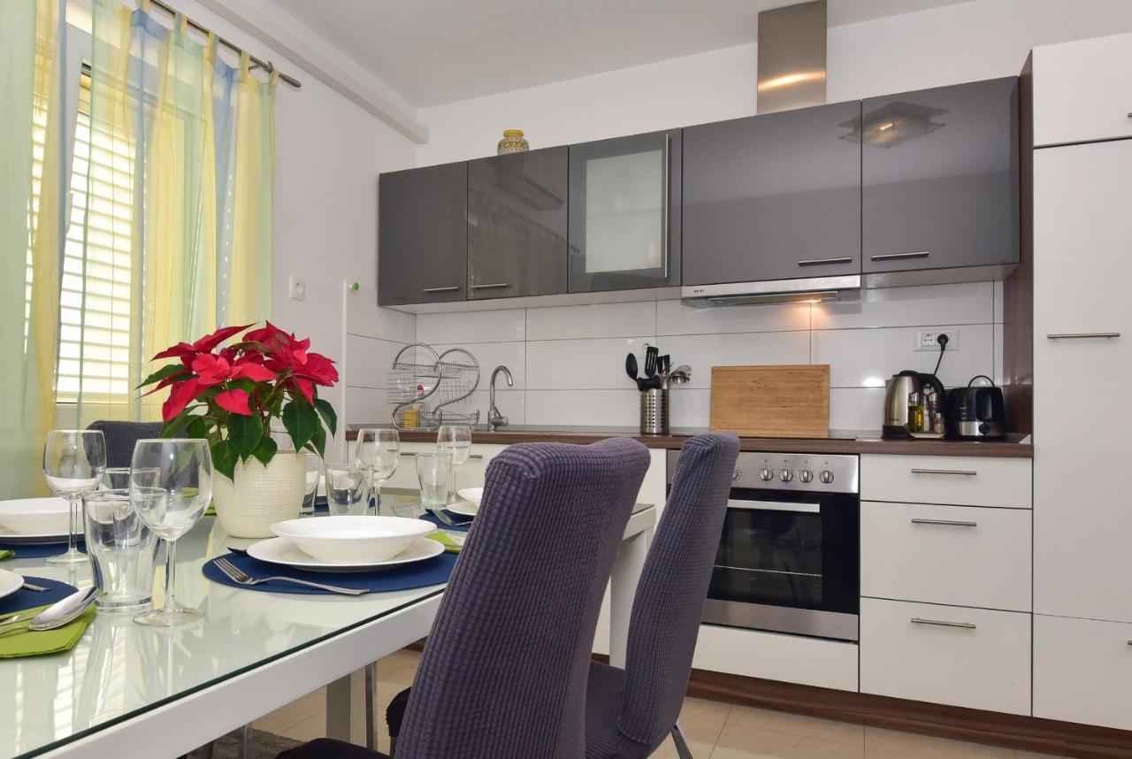 Ferienwohnung Antonio Makarska Exterior foto